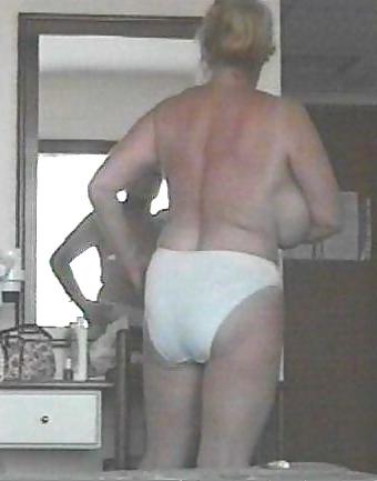 4P Spying on Big-Titted Mature Mom