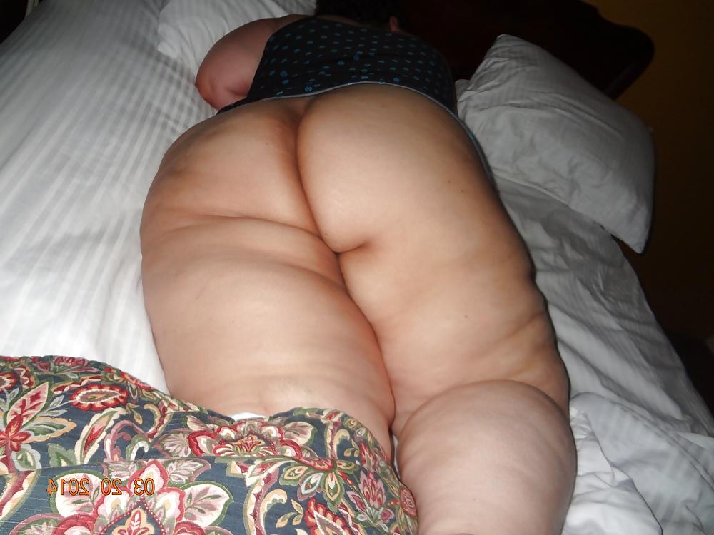 7P Another Female Wife Pulled.  She's such a playa!