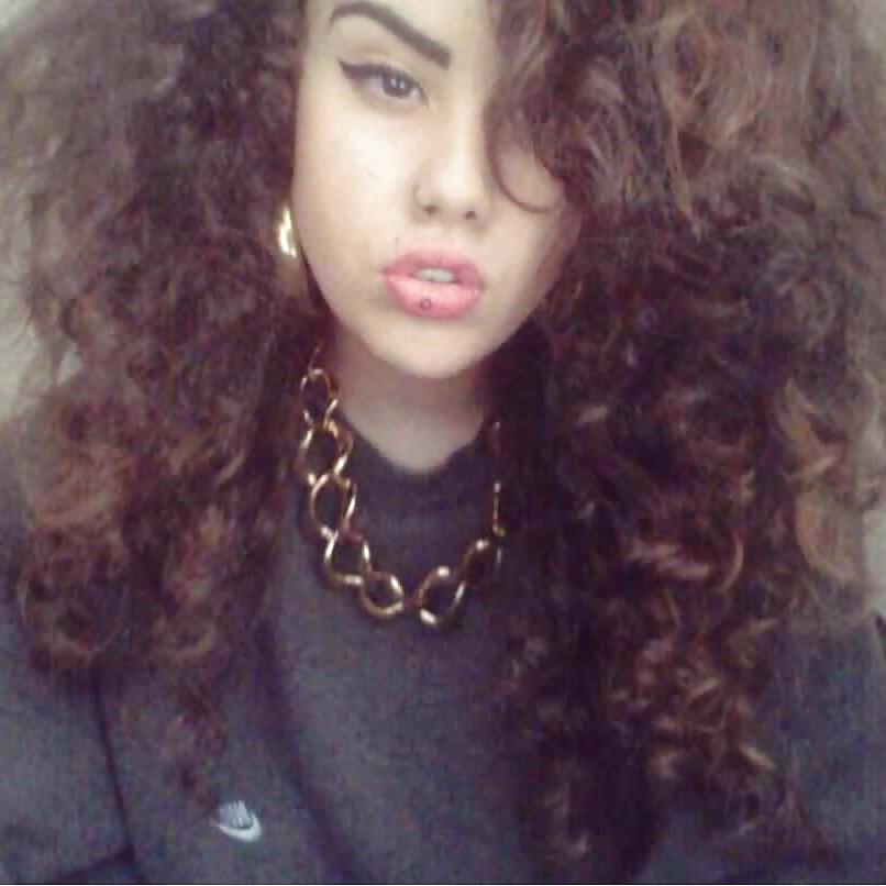 9P Pretty Female Face