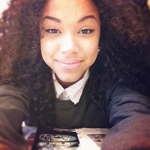 9P Pretty Female Face