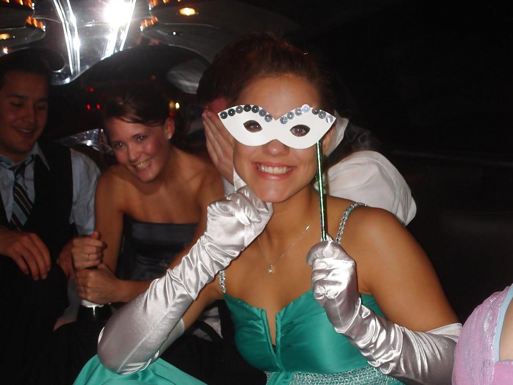 15P Chicks with white velvet gloves