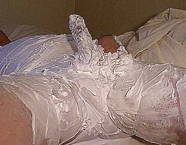 25P Kinky Shaving foam wanking