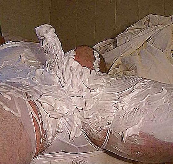 25P Kinky Shaving foam wanking