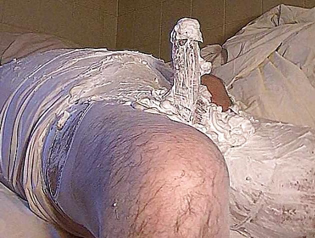 25P Kinky Shaving foam wanking