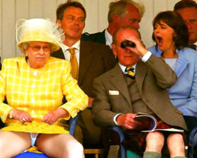 16P Her Majesty the Queen-num-001