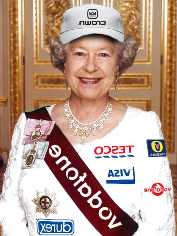 16P Her Majesty the Queen-num-001