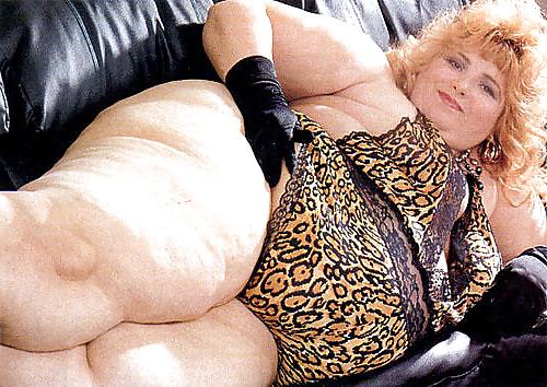 8P Kind of vintage mature bbw