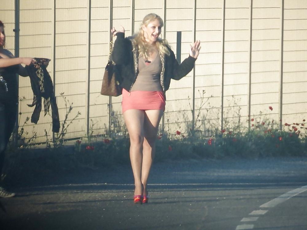 25P Real Street Hookers