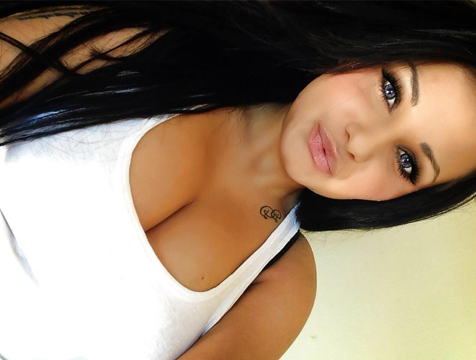 23P Busty Facebook Bitch Huge Boobs Mega Tits