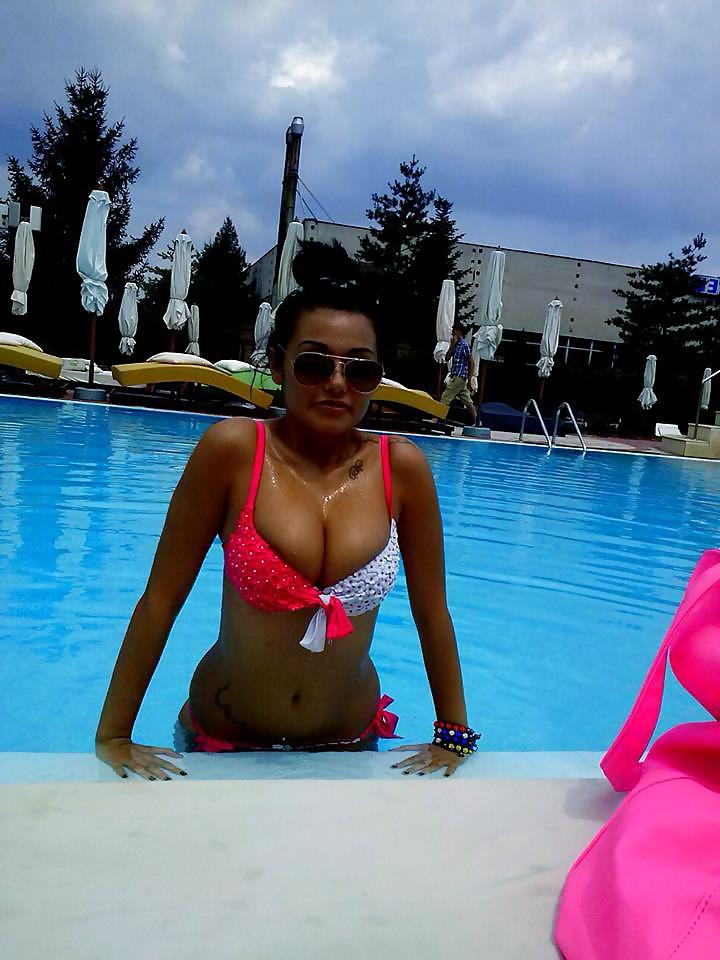 23P Busty Facebook Bitch Huge Boobs Mega Tits