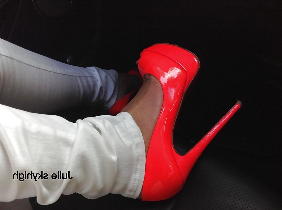 25P Stockings, High Heels And Feet 2