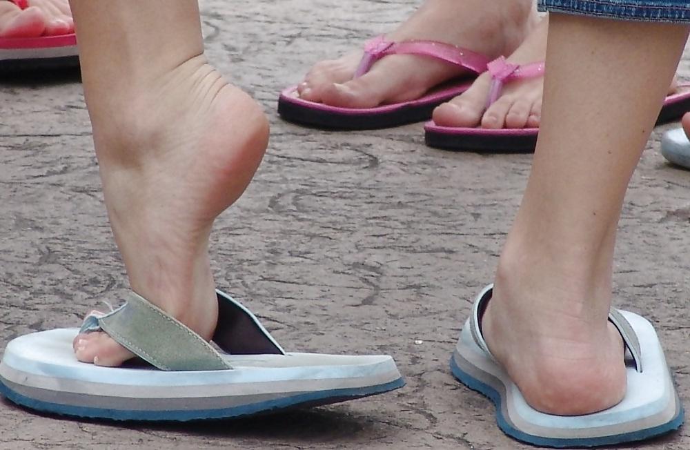 25P Candid Feet #8