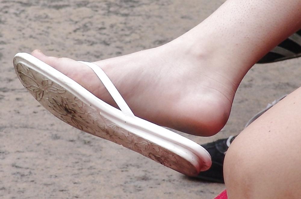 25P Candid Feet #8