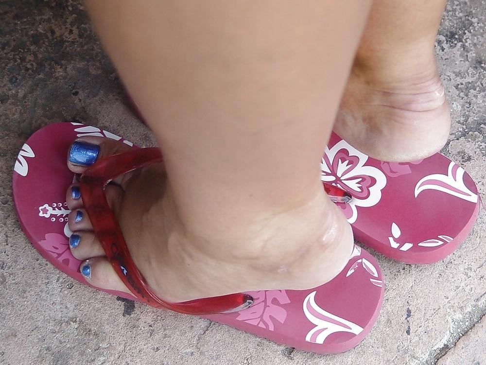 25P Candid Feet #8