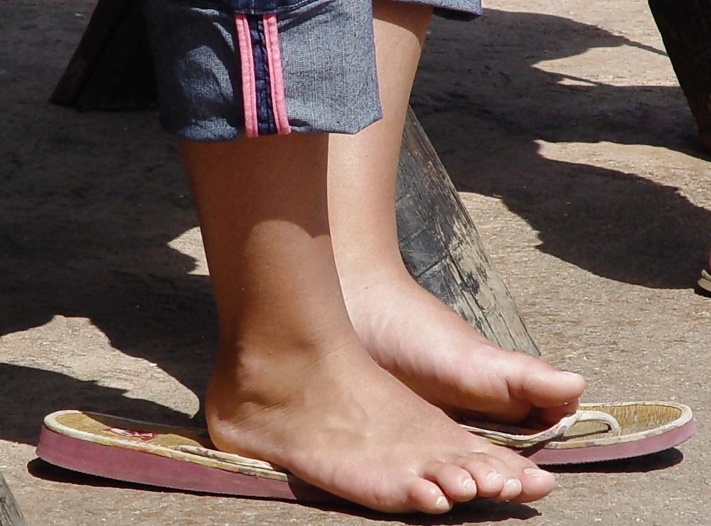 25P Candid Feet #8