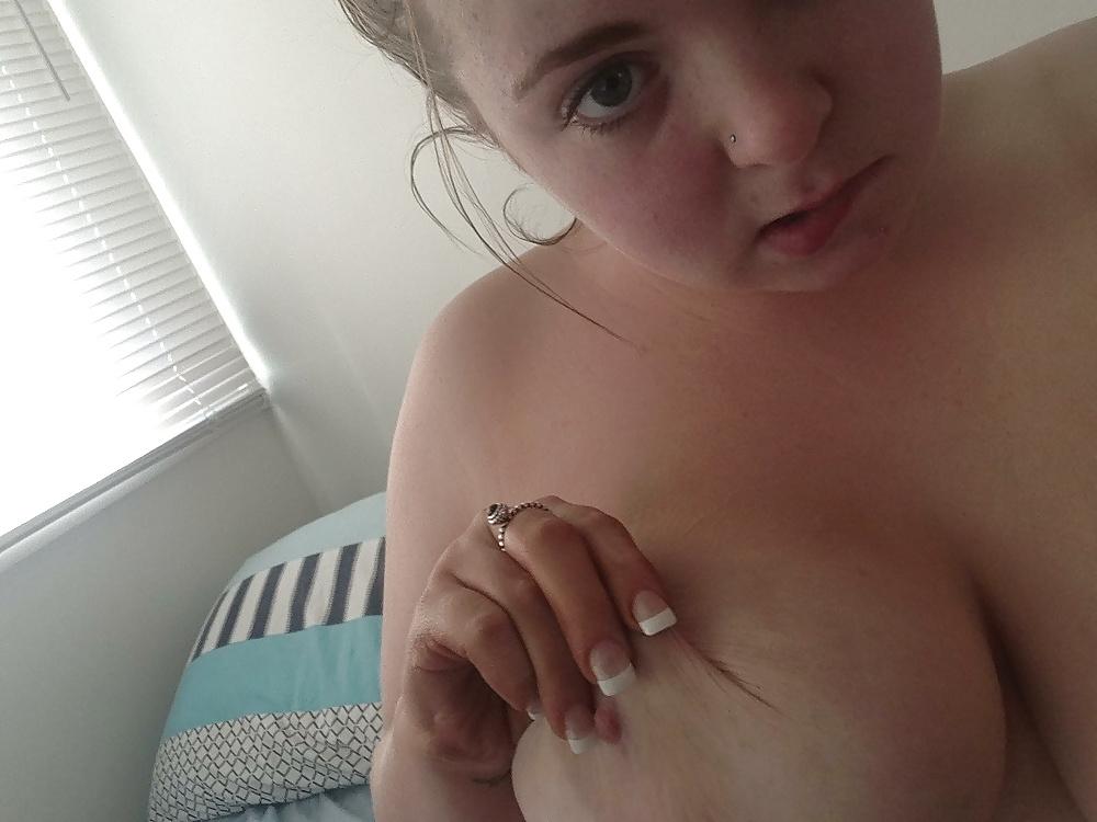 25P Chubby young girl