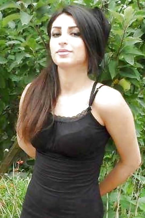 25P Uk british -Random Indian paki Bengali sluts for comments