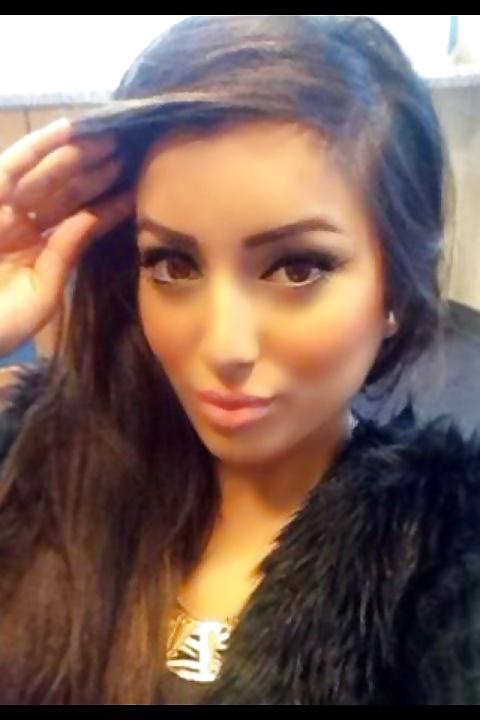 25P Uk british -Random Indian paki Bengali sluts for comments