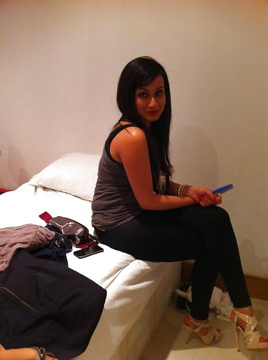 25P Uk british -Random Indian paki Bengali sluts for comments
