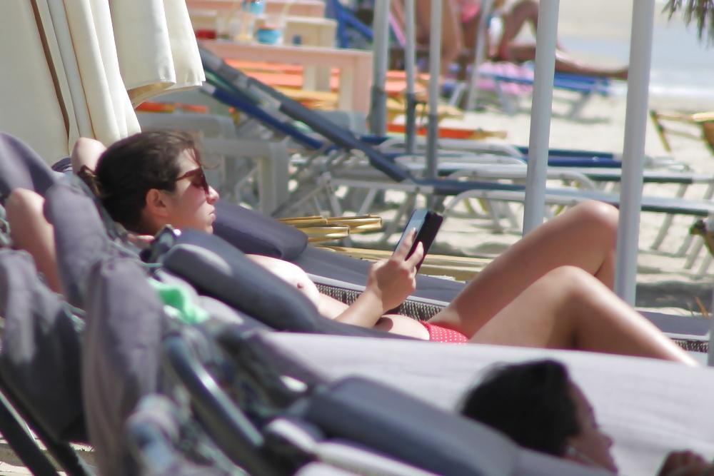 25P Topless beach in Naxos4