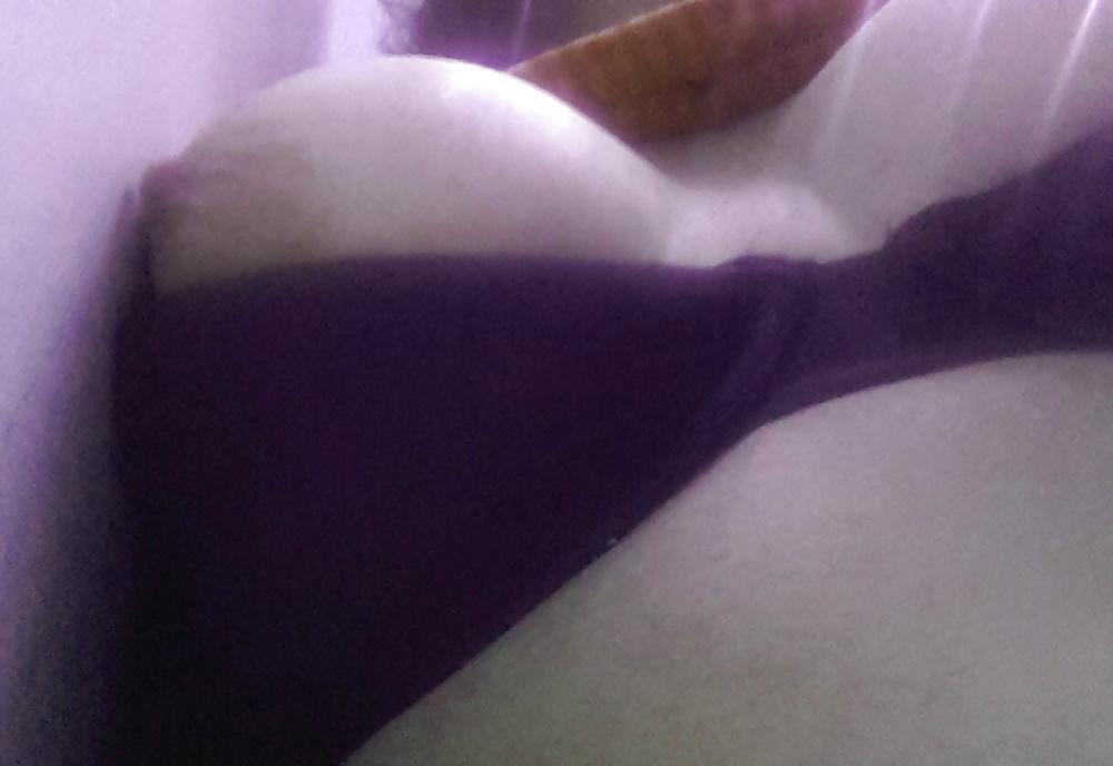 4P Another boring train tip... fingering in the toilet...