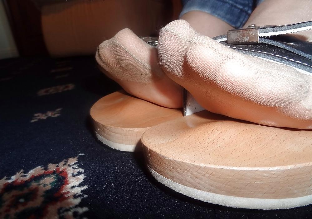 9P REQUESTED nylon feet Scholl's