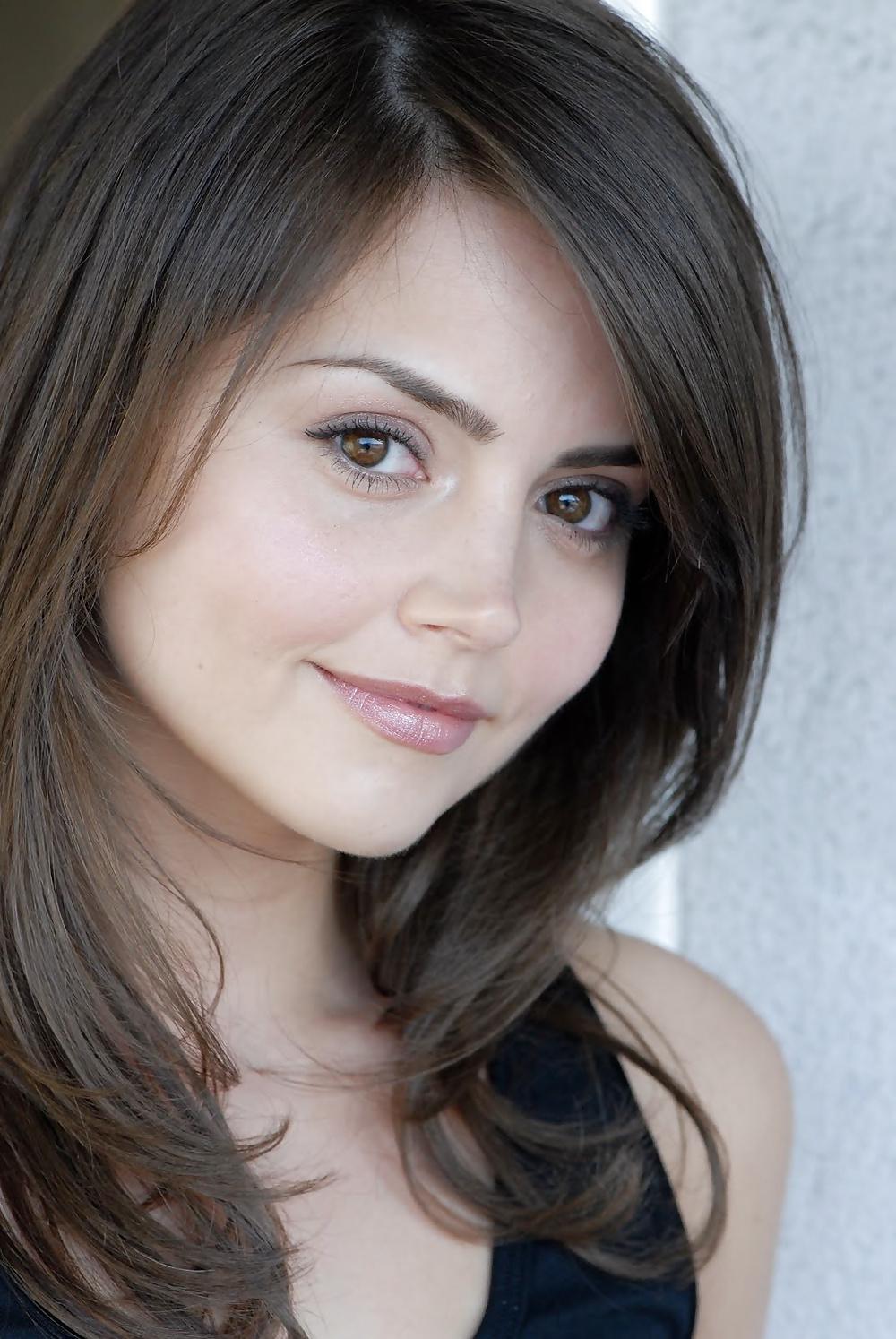 25P Jenna-Louise Coleman - The Doctors Bitch