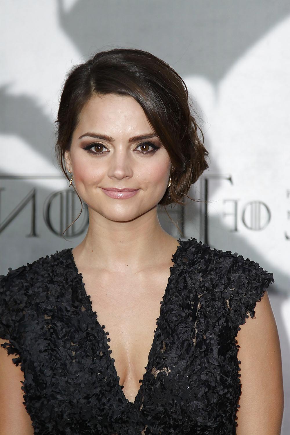 25P Jenna-Louise Coleman - The Doctors Bitch