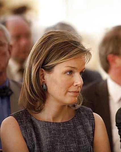 13P Beautiful Queen Mathilde of Belgium.