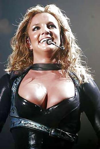 24P Britney Spears the ultimate Cum-Bitch