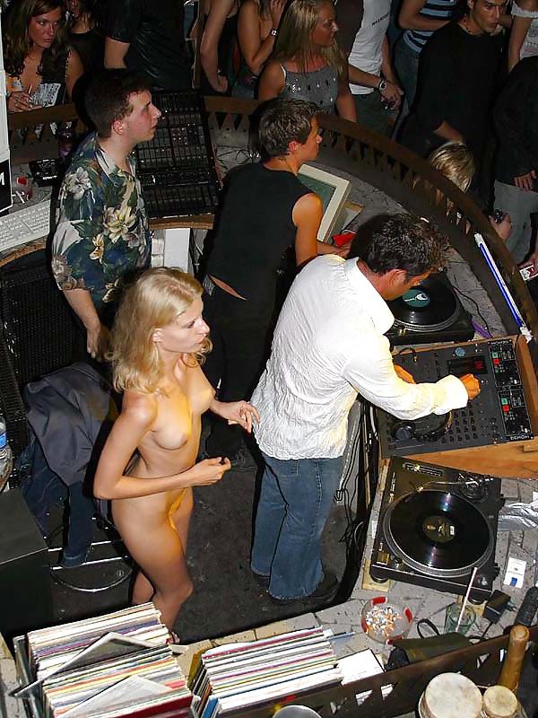 25P Nude in public 6