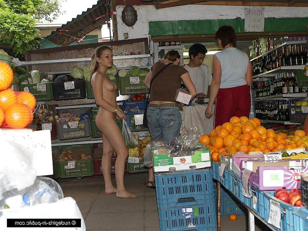 25P Nude in public 6