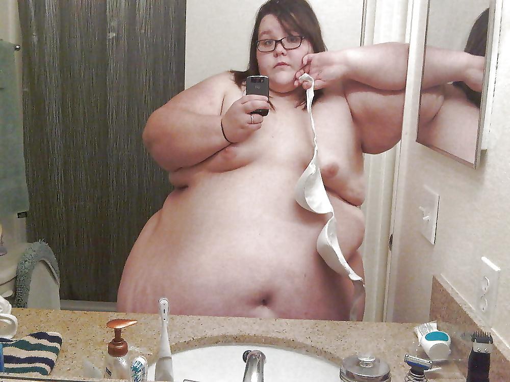 5P Glasses SSBBW.  Who is She?