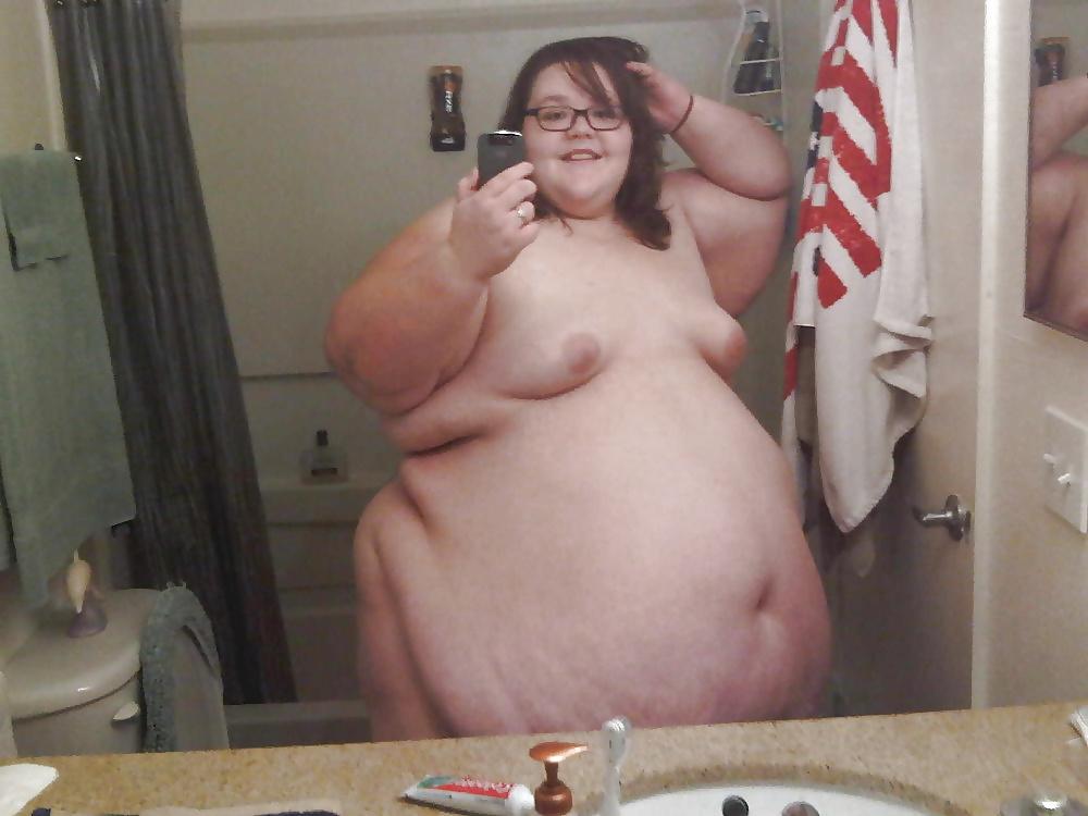 5P Glasses SSBBW.  Who is She?