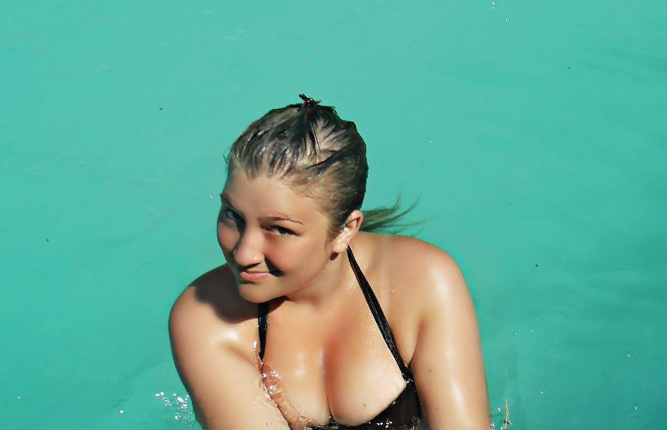 25P Ivona a Macedonian fuckmeat i like to jizz on her tits