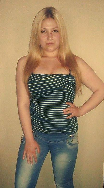 25P Ivona a Macedonian fuckmeat i like to jizz on her tits