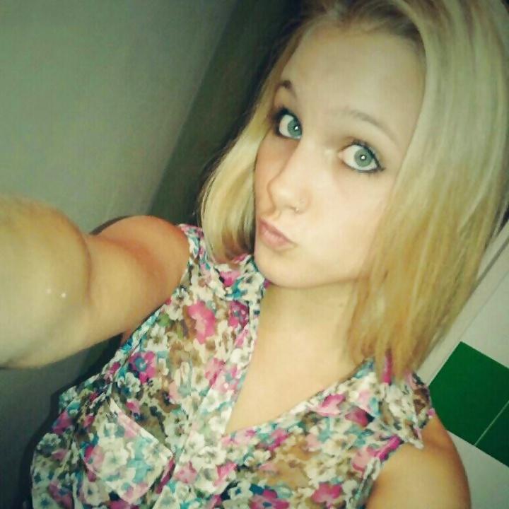 20P Real Life Android 18 ! HOT!