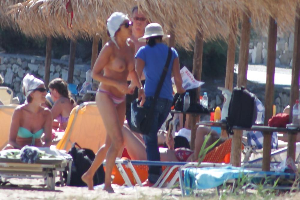 17P Topless beach in Paros3
