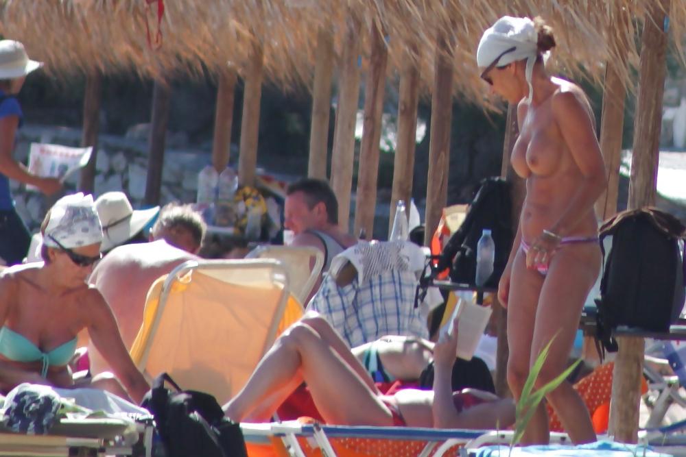 17P Topless beach in Paros3