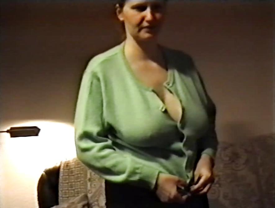 12P SAG - Open your blouse Bitch let's see the big hangers 01