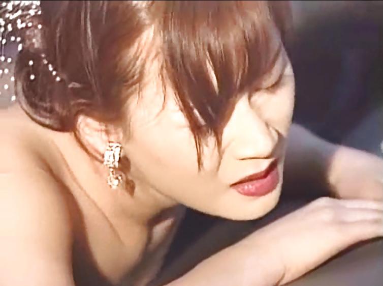 22P Korean bride fucked in public