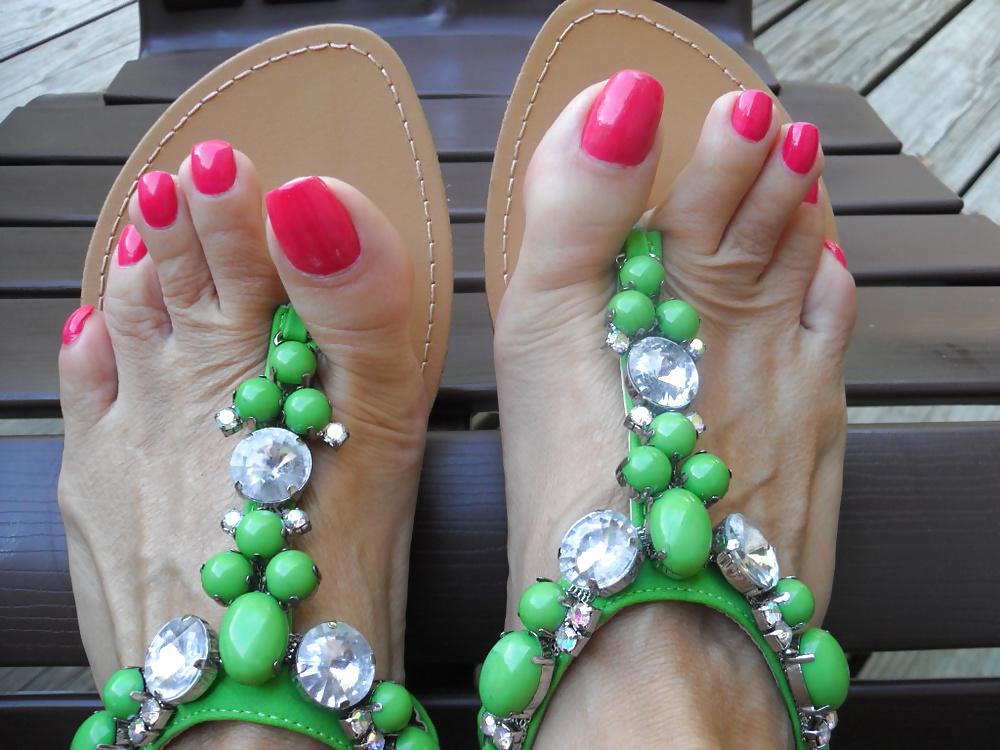 25P Sexy Feet & Toes