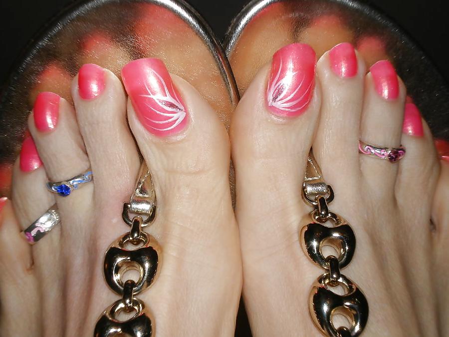 25P Sexy Feet & Toes