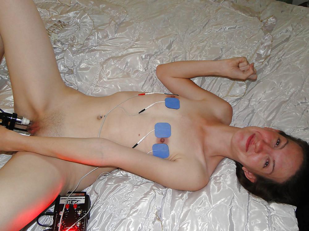25P Amateur female electrostimulation. Estim. E-stim - 2.