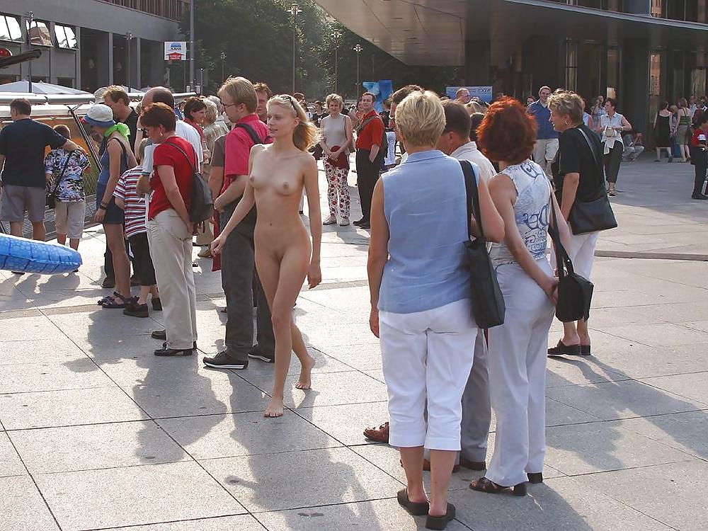 25P Nude in public 4