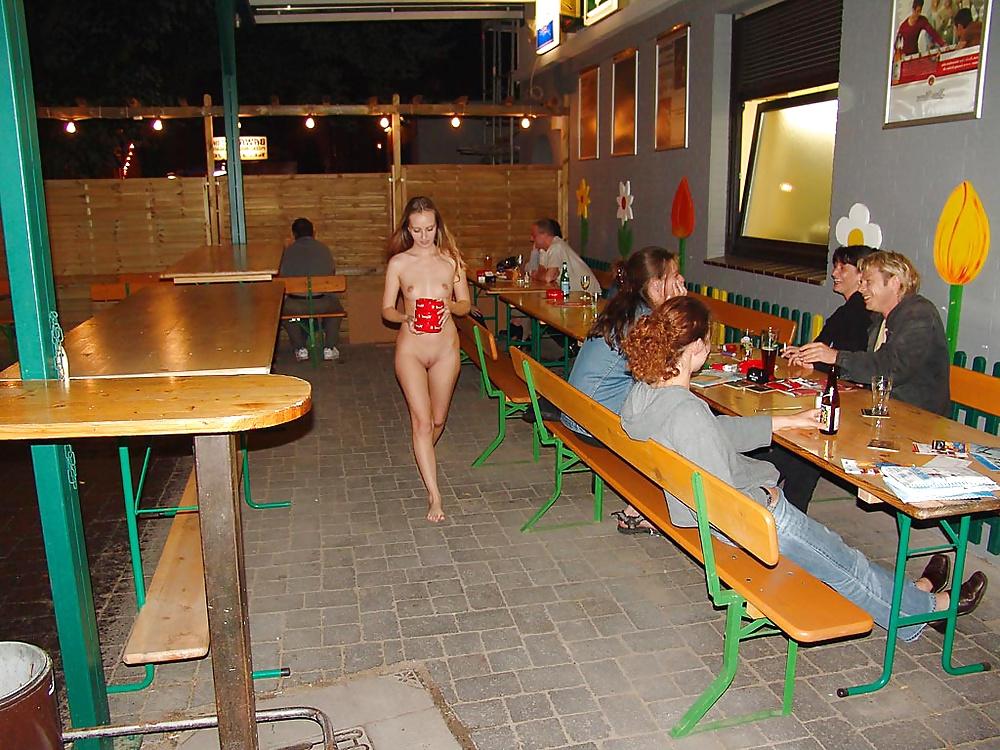 25P Nude in public 4