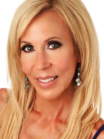 25P Erica-Mature Goddess