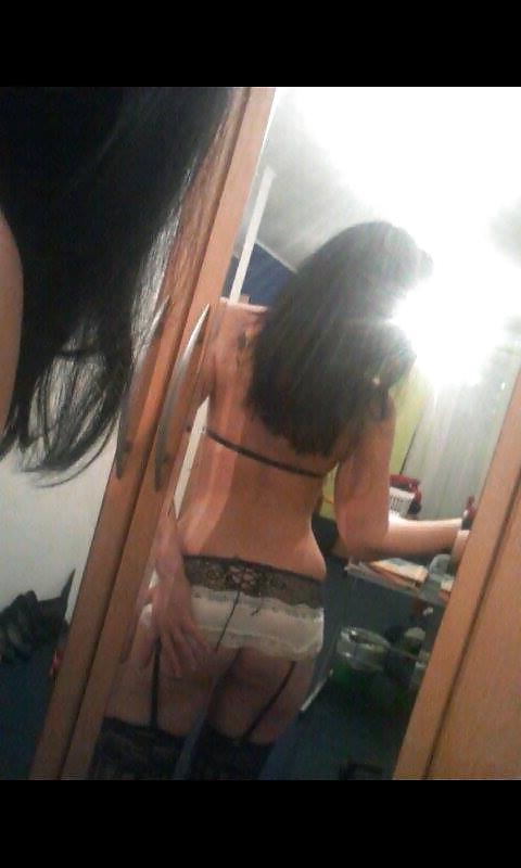 25P 25 yo Milf play horny games! make cmts