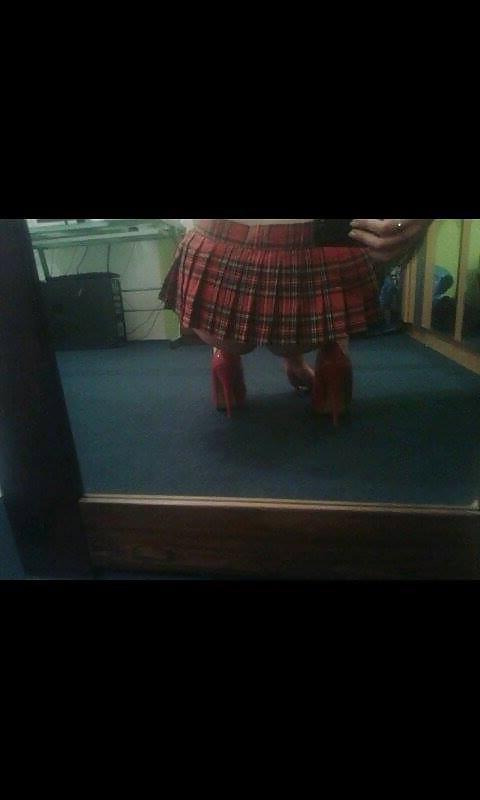 25P 25 yo Milf play horny games! make cmts