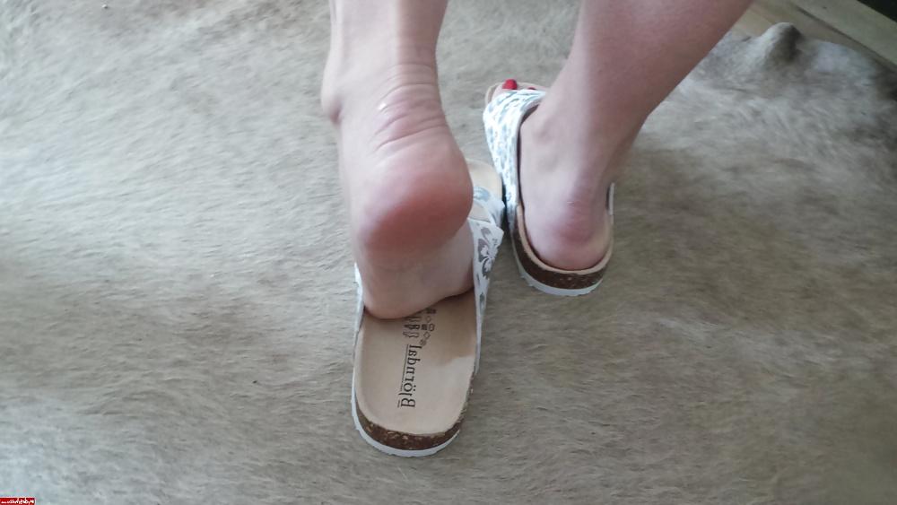 25P Birkenstock Shoes n Feet 4